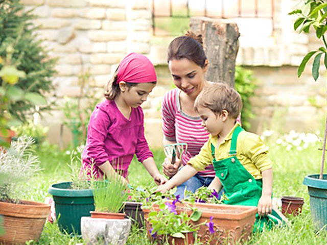 Kids-Gardening